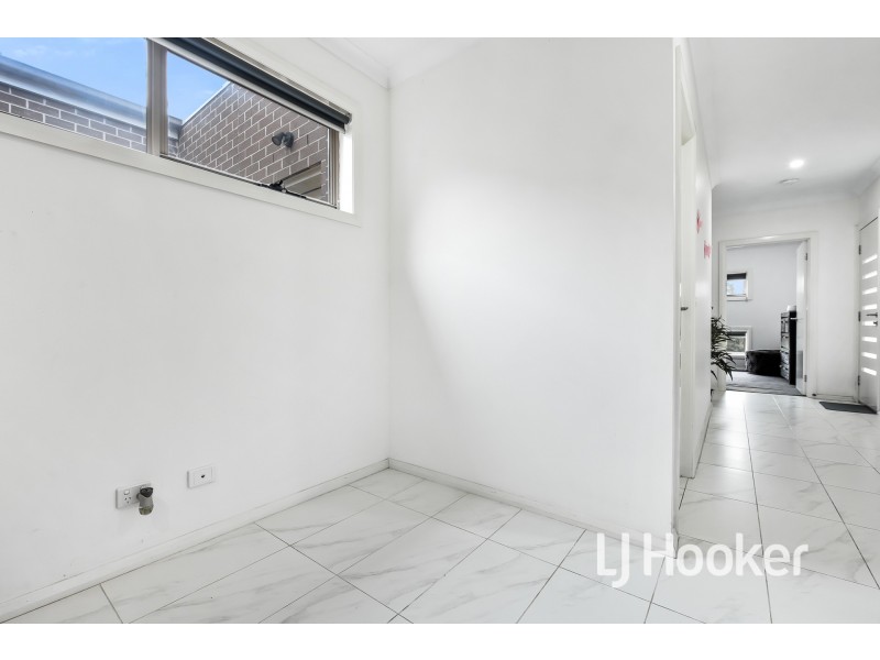 58 Bona Vista Rise, Clyde VIC 3978