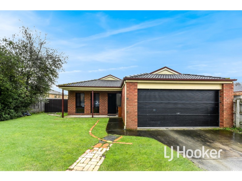 10 Bookham Way, Cranbourne West VIC 3977