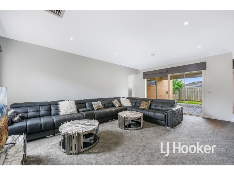 42 Majestic Drive, Officer VIC 3809