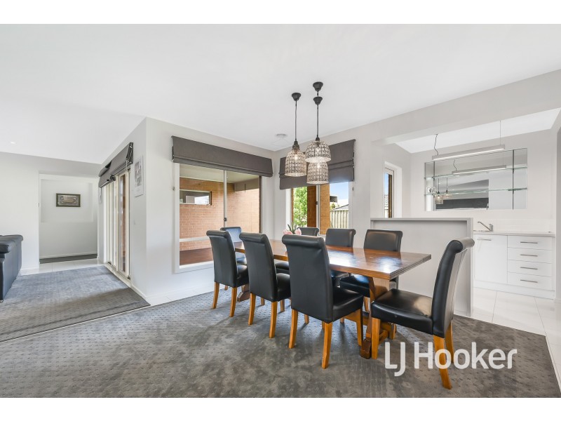 42 Majestic Drive, Officer VIC 3809