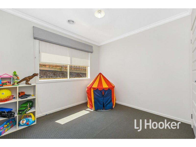 42 Majestic Drive, Officer VIC 3809