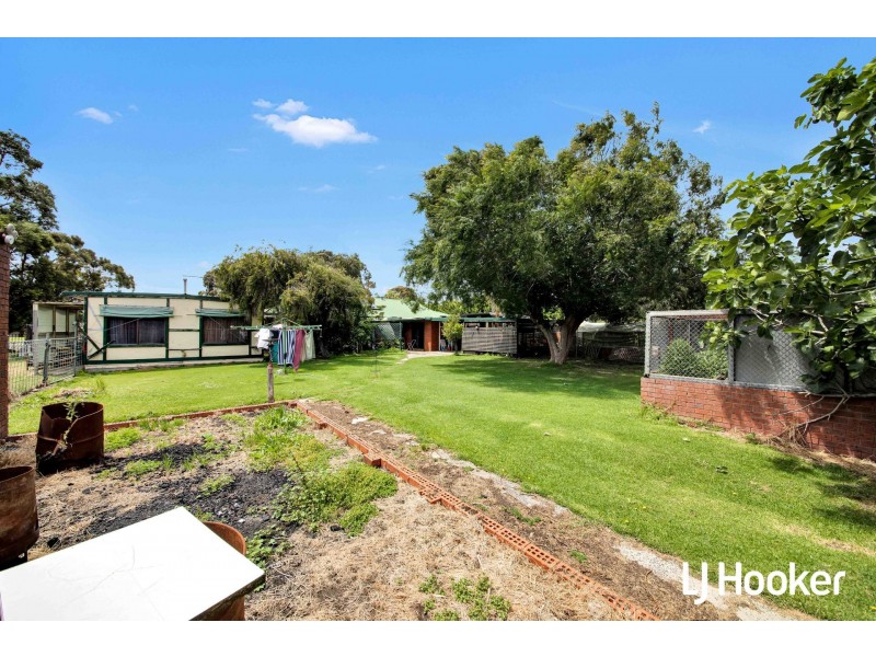 37 Collison Road, Cranbourne East VIC 3977