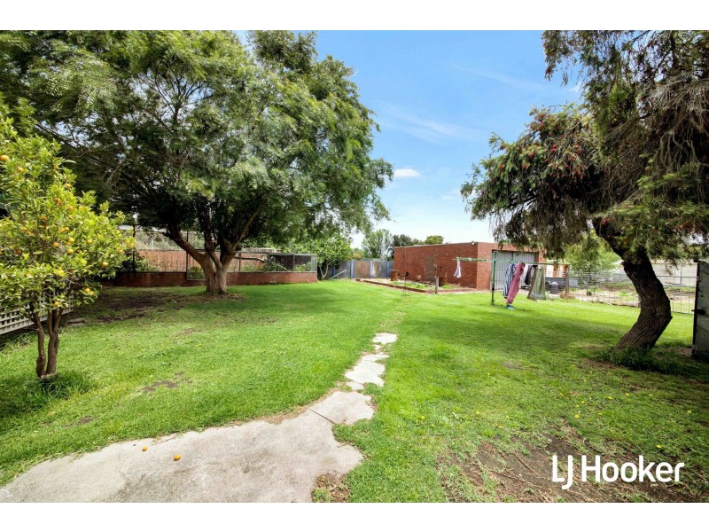 37 Collison Road, Cranbourne East VIC 3977
