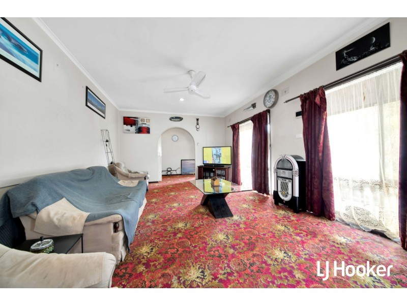 37 Collison Road, Cranbourne East VIC 3977