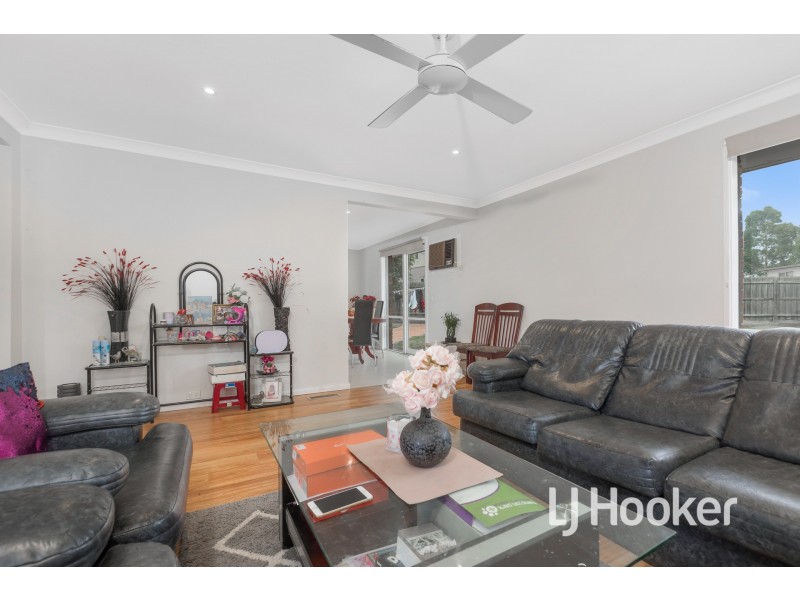 18 Kylie Court, Hampton Park VIC 3976