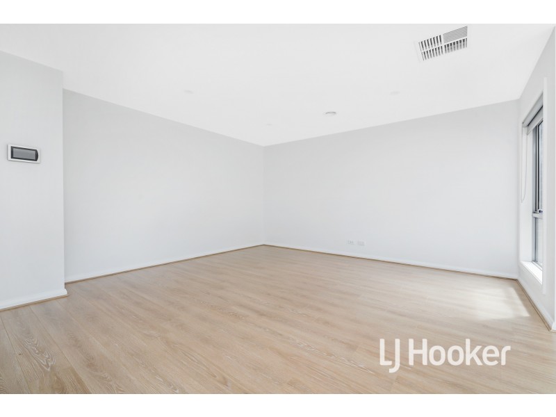 2/57 Brunnings Road, Carrum Downs VIC 3201