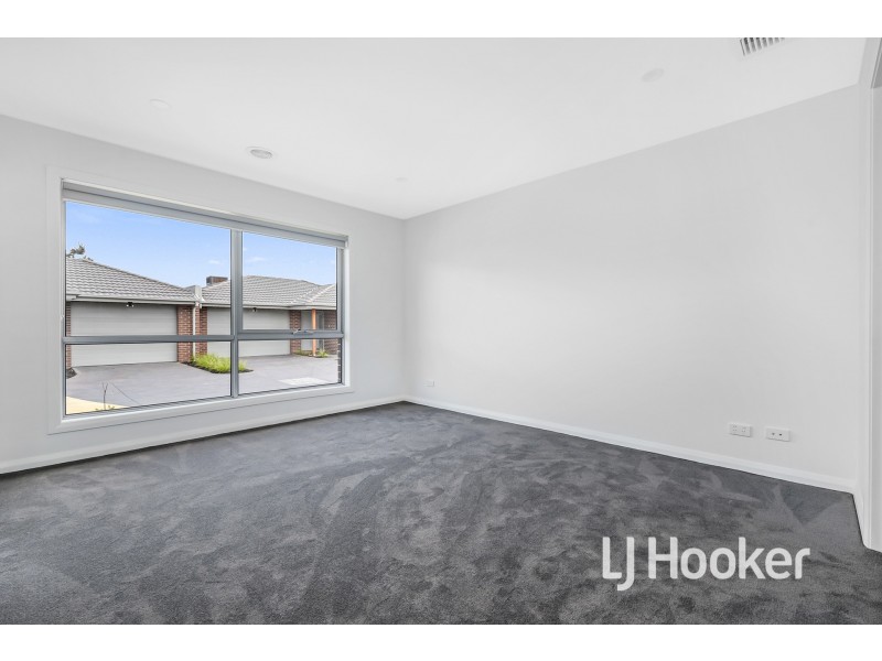 2/57 Brunnings Road, Carrum Downs VIC 3201