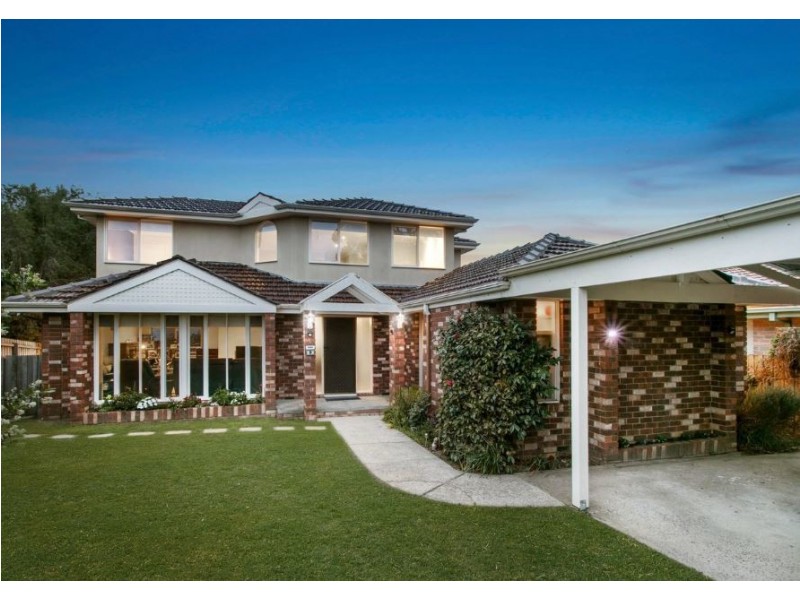 9 Malanda Court, Berwick VIC 3806