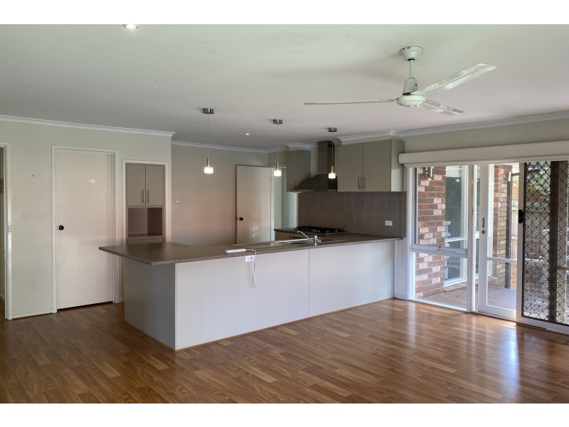 9 Malanda Court, Berwick VIC 3806