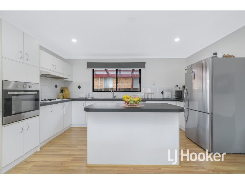 12 Bluegum Way, Hampton Park VIC 3976