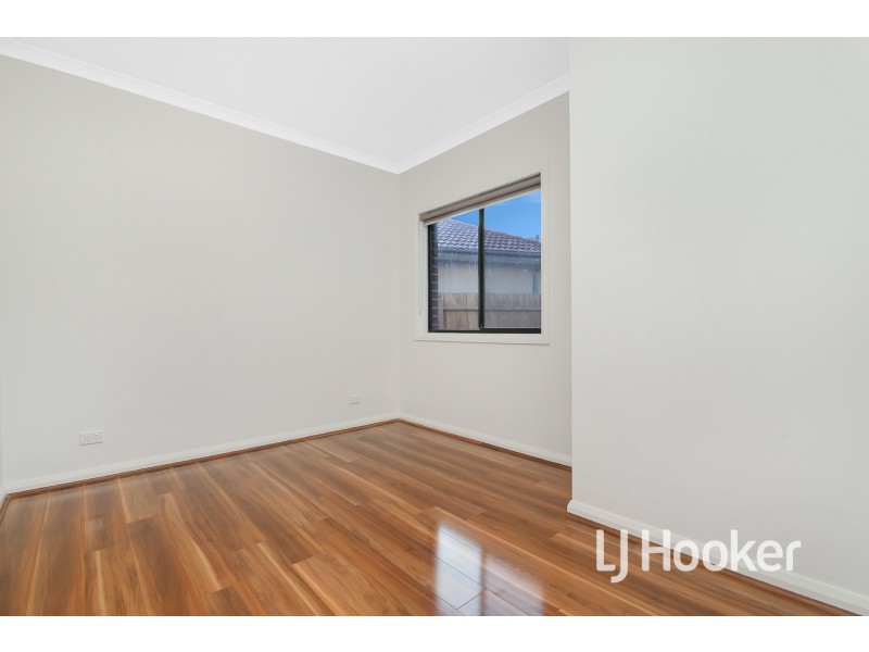 36 Booth Crescent, Dandenong North VIC 3175