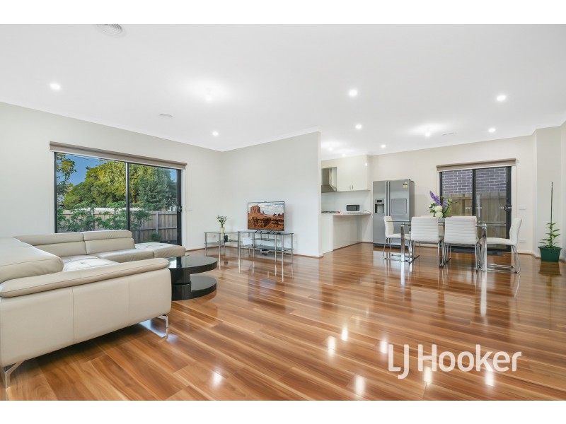 36 Booth Crescent, Dandenong North VIC 3175