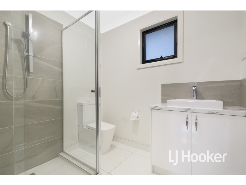 36 Booth Crescent, Dandenong North VIC 3175