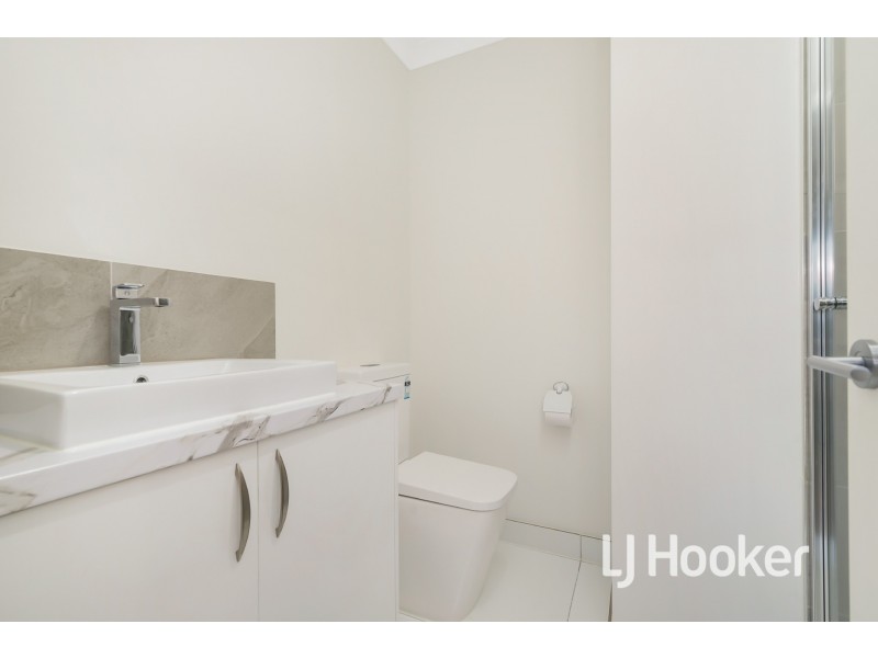 36 Booth Crescent, Dandenong North VIC 3175