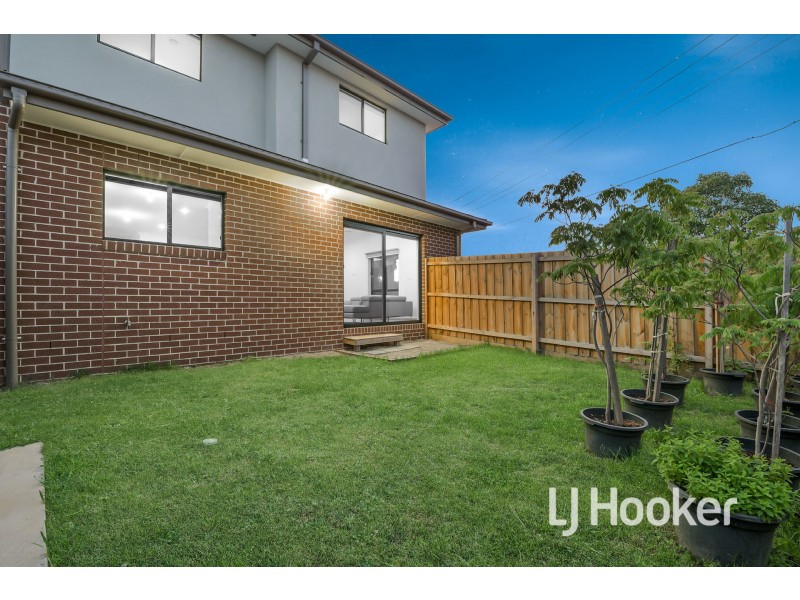 36 Booth Crescent, Dandenong North VIC 3175