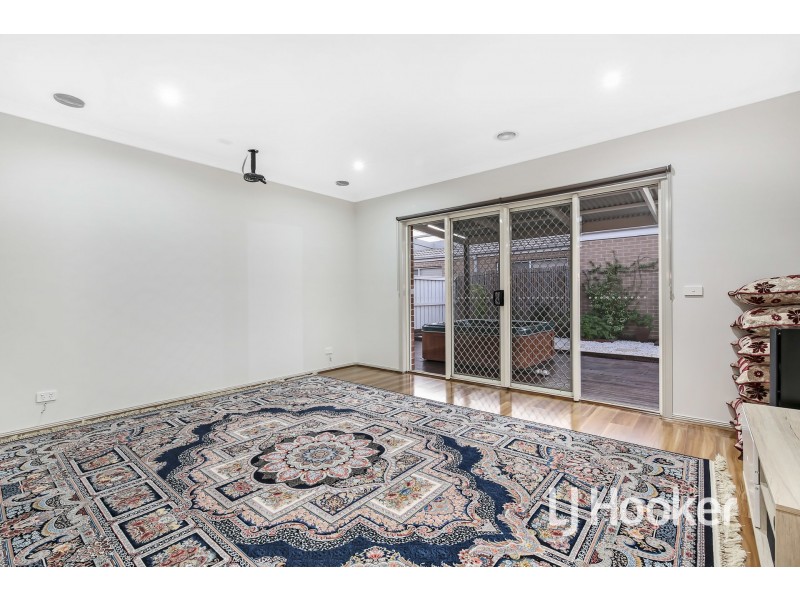 1 Marbec Place, Lyndhurst VIC 3975