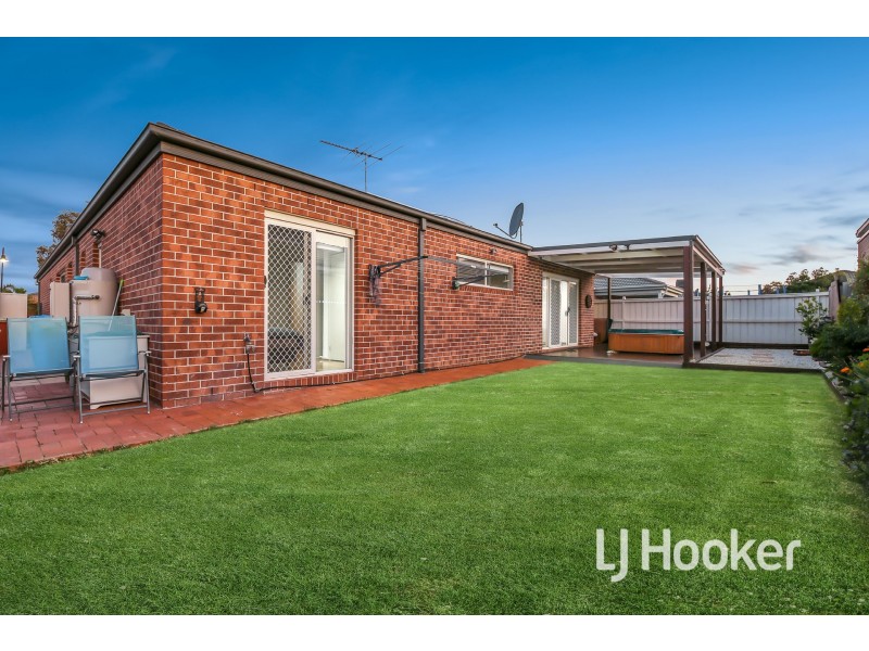 1 Marbec Place, Lyndhurst VIC 3975