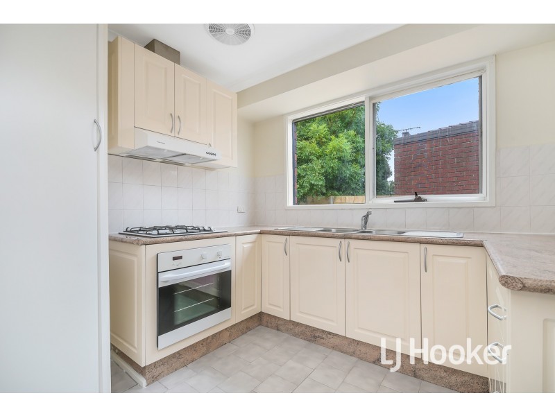 15 Meredith Crescent, Hampton Park VIC 3976