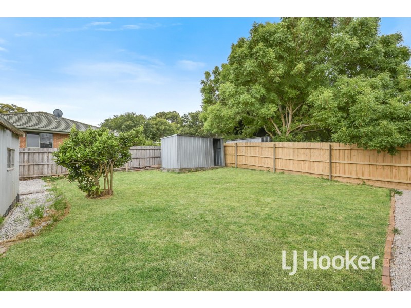 15 Meredith Crescent, Hampton Park VIC 3976