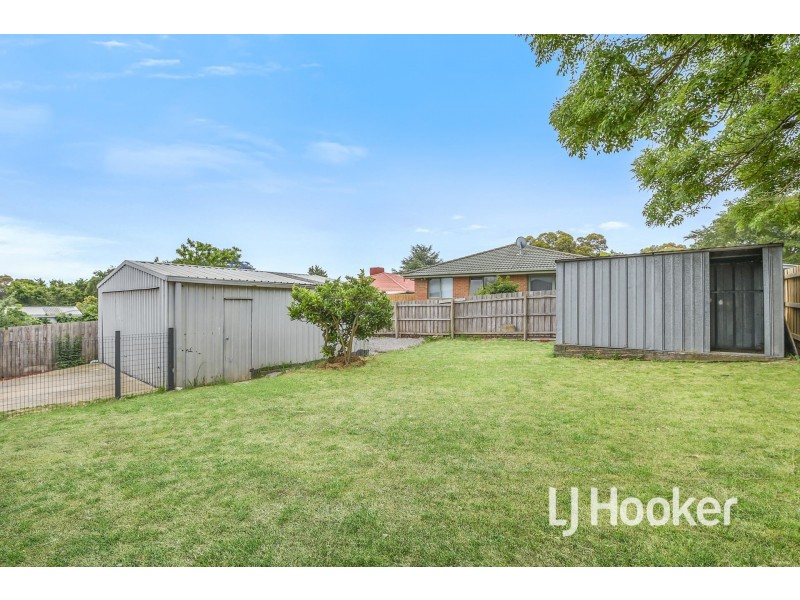 15 Meredith Crescent, Hampton Park VIC 3976