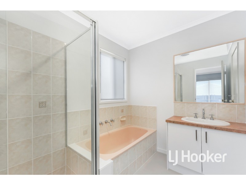 6 Cumulus Court, Hampton Park VIC 3976