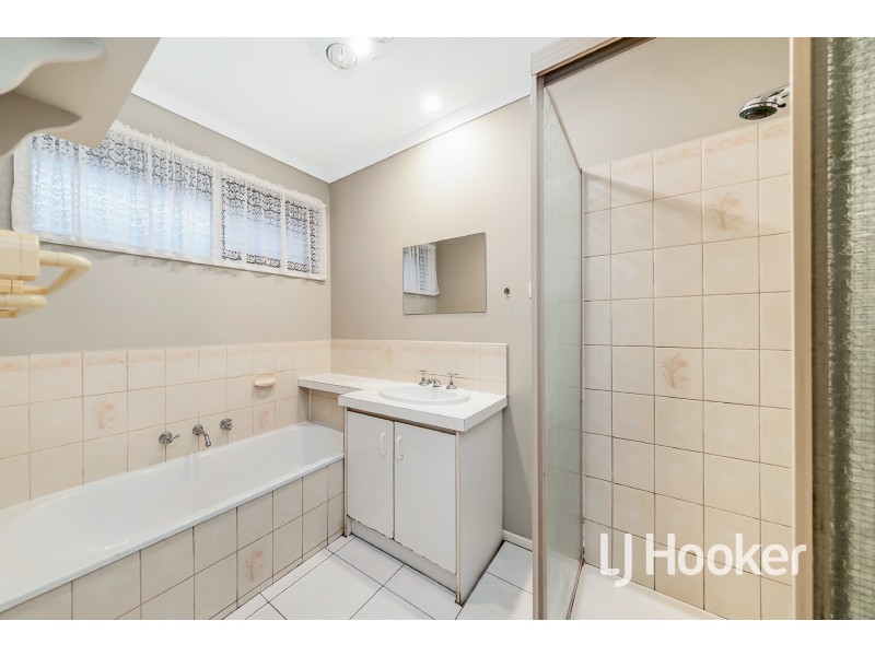 17 Pauline Court, Hampton Park VIC 3976
