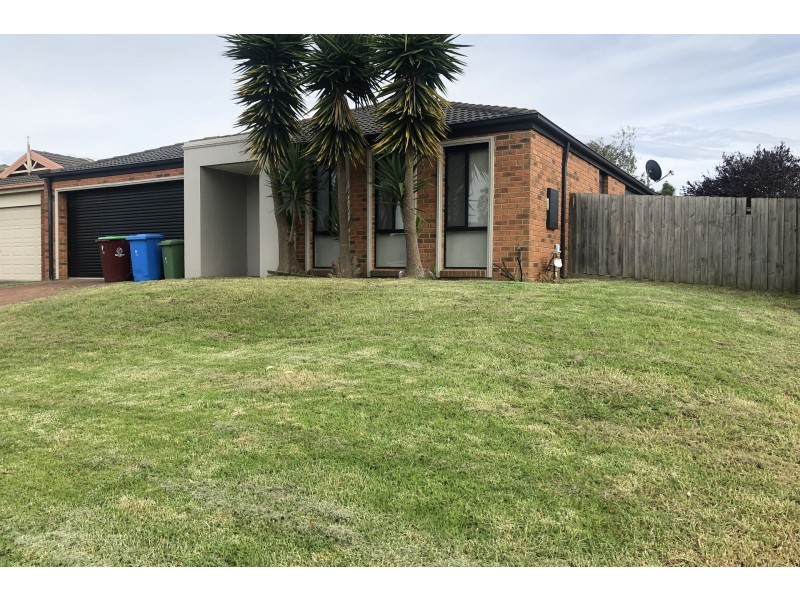 10 Osmington Circle, Narre Warren South VIC 3805