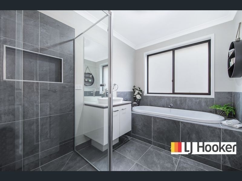 47 Belcam Circuit, Clyde North VIC 3978