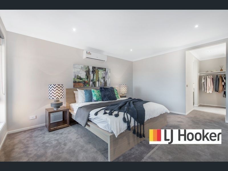 47 Belcam Circuit, Clyde North VIC 3978