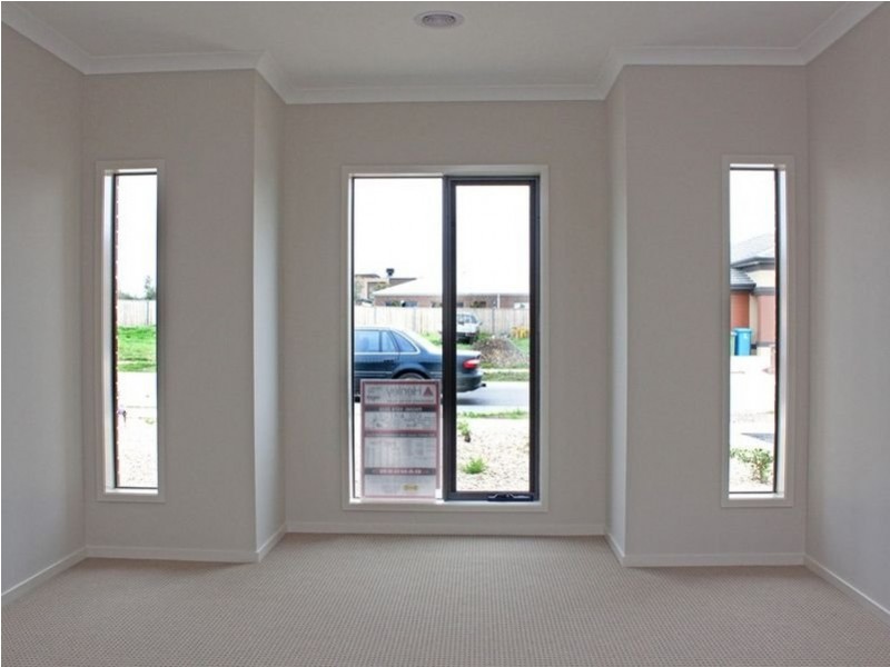 41 Nature Circuit, Cranbourne North VIC 3977