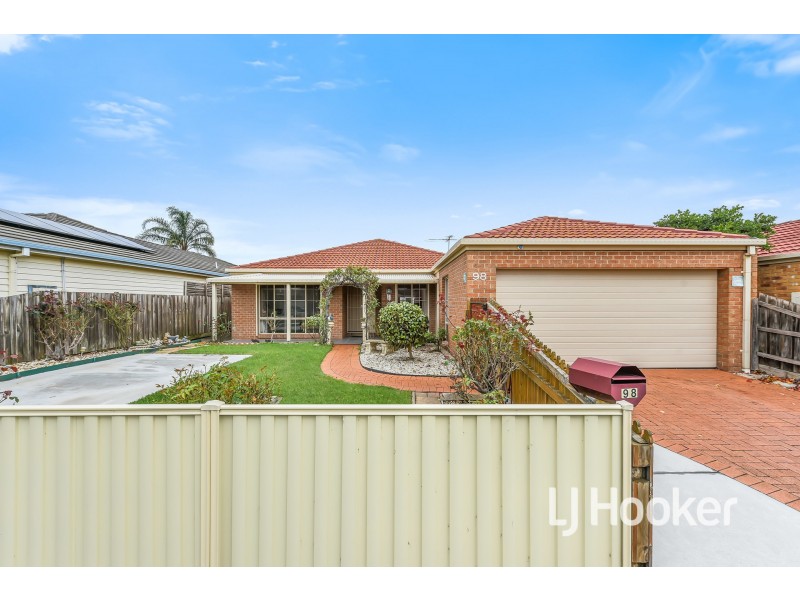 98 Central Road, Hampton Park VIC 3976