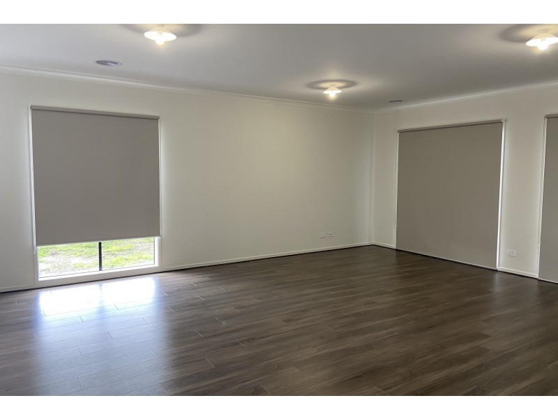 104 Dodson Road, Officer VIC 3809