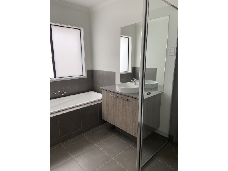 104 Dodson Road, Officer VIC 3809