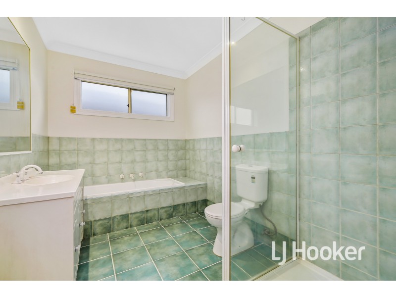 19 Eleanor Crescent, Hallam VIC 3803