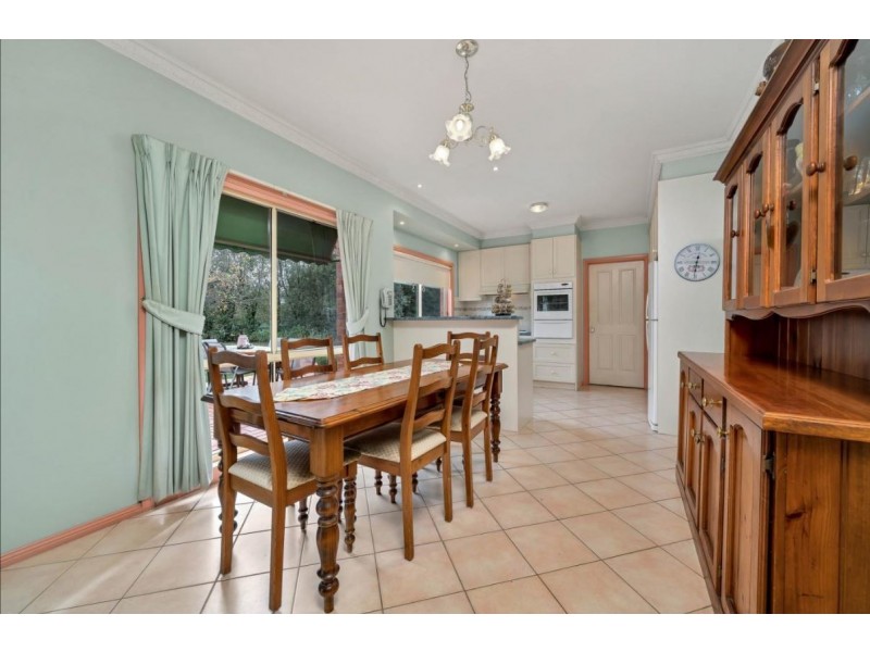 35 Collison Road, Cranbourne East VIC 3977