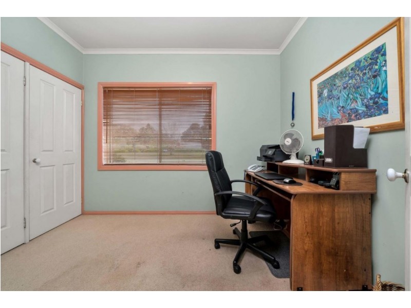 35 Collison Road, Cranbourne East VIC 3977