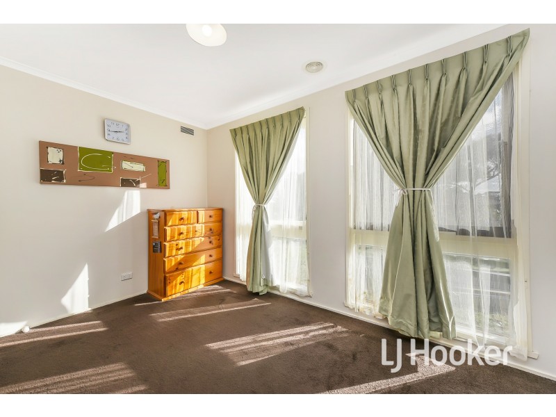 6 Sinclair Court, Hampton Park VIC 3976