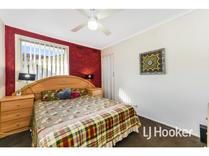 6 Sinclair Court, Hampton Park VIC 3976