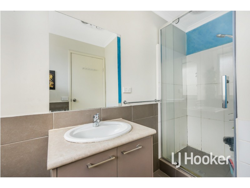 6 Sinclair Court, Hampton Park VIC 3976