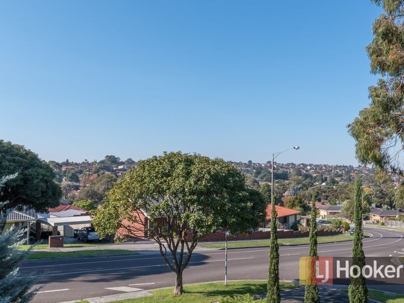 8 Hanover Court, Endeavour Hills VIC 3802
