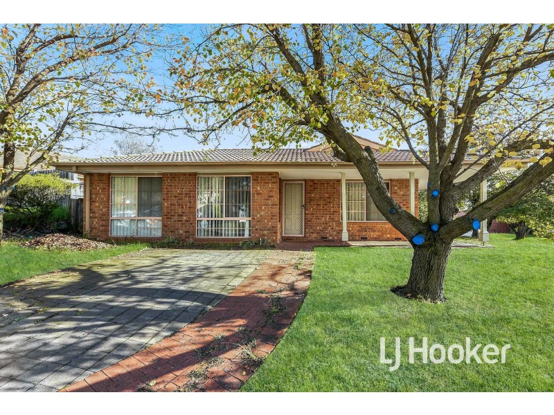 18 Cumberland Chase, Hampton Park VIC 3976