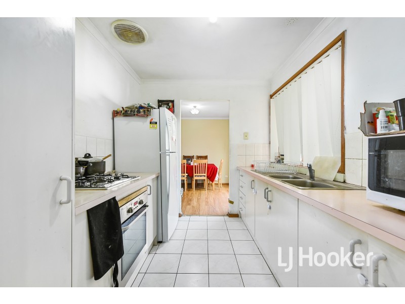 18 Cumberland Chase, Hampton Park VIC 3976