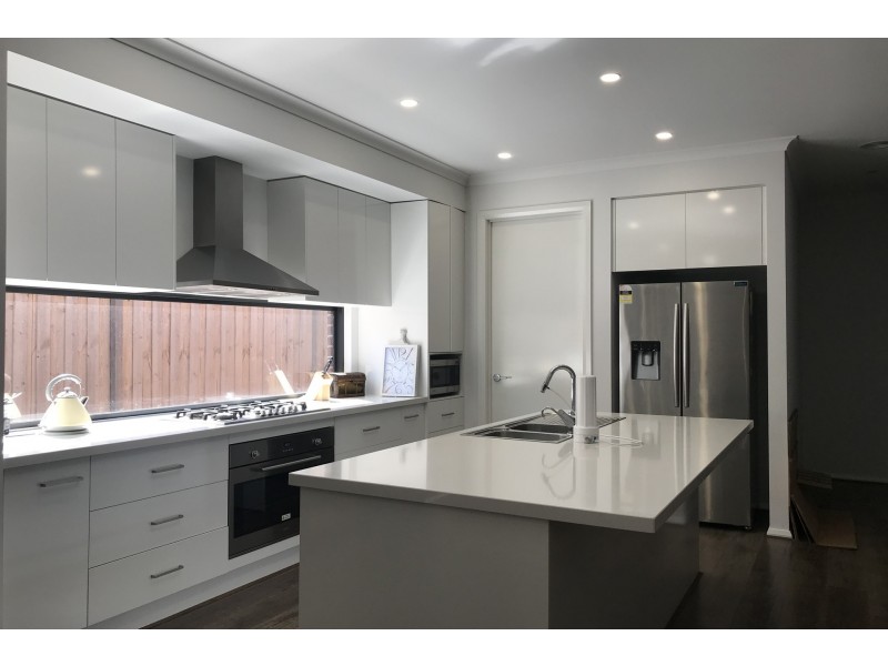 26 Barley Crescent, Clyde North VIC 3978