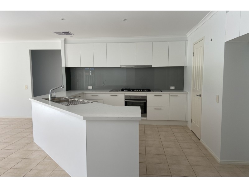 727 Glasscocks Road, Narre Warren South VIC 3805