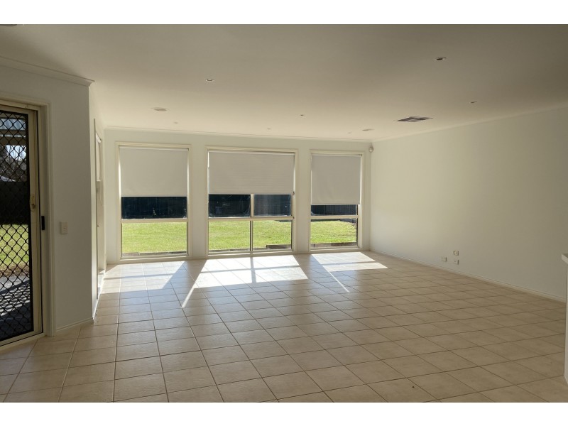 727 Glasscocks Road, Narre Warren South VIC 3805