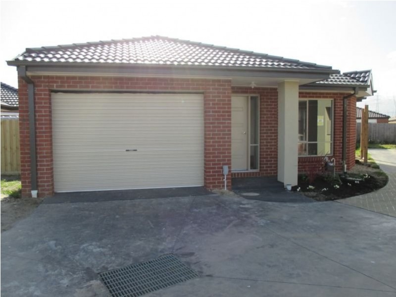 37 Sallys Run, Hampton Park VIC 3976