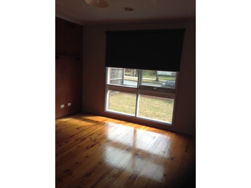 26 McLaren Drive, Cranbourne VIC 3977