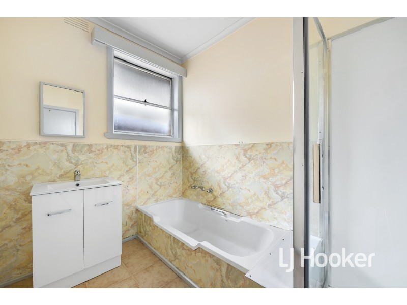 34 Ora Street, Hampton Park VIC 3976