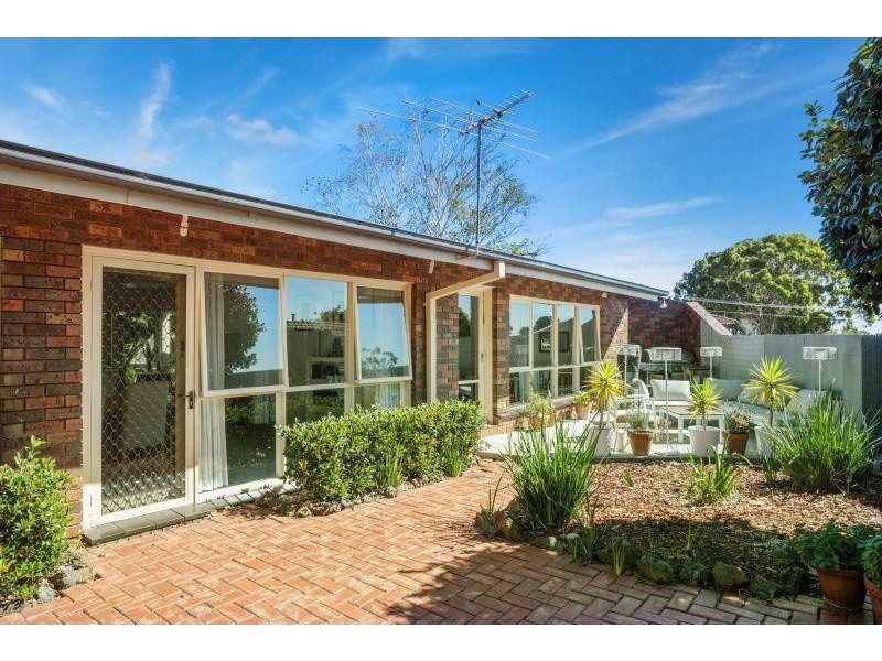 4 Cornborough Court, Frankston South VIC 3199