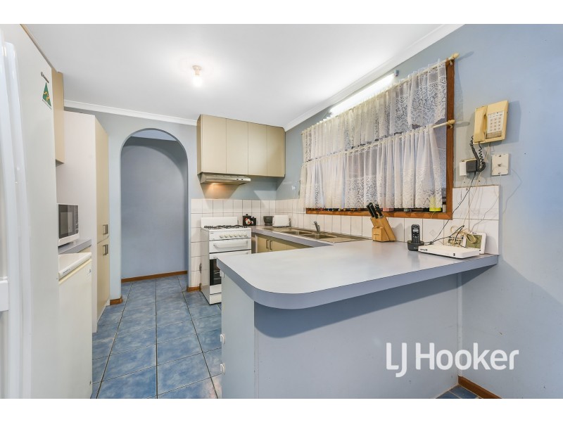 17 Simon Court, Hampton Park VIC 3976